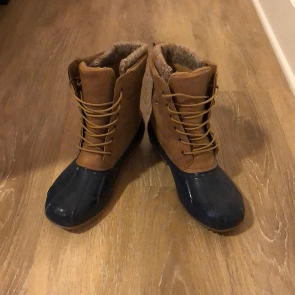 wyna sweater cuff duck boot